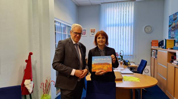 Veleposlanik Australije u posjetu Knjižnici