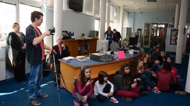 Happening Kao da sam tu