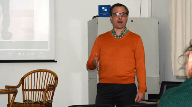 Work With US: How Public Libraries Contribute to Local Economic Development = Radite s nama: kako narodne knjižnice pridonose lokalnoj ekonomiji