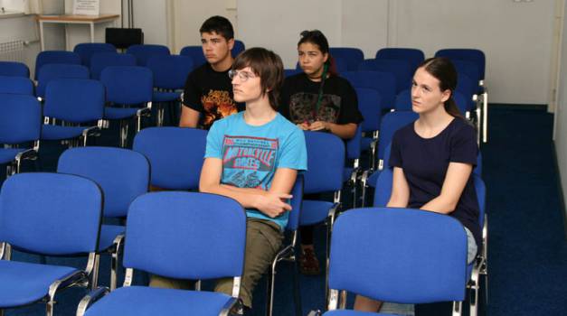 Književnost u rock i metal glazbi & osnove bass gitare