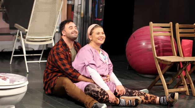 Predstava „Ja, trudnica“ - Kerekesh Teatar Predstava „Ja, trudnica“ - Kerekesh Teatar