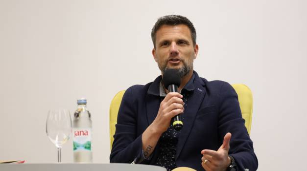 Noć knjige 2026: Nebojša Lujanović