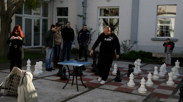 Mali turnir u velikom šahu