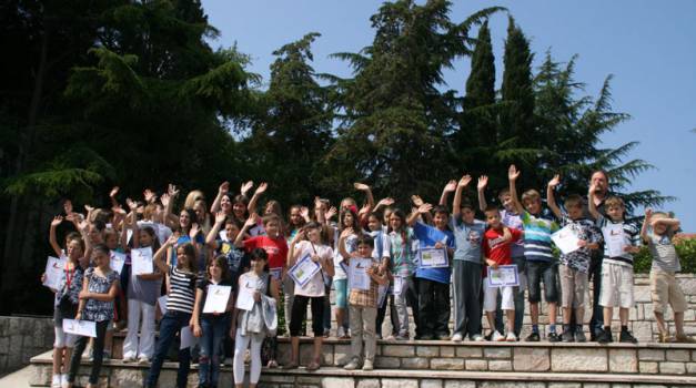 Dodjela diploma polaznicima Male filozofije