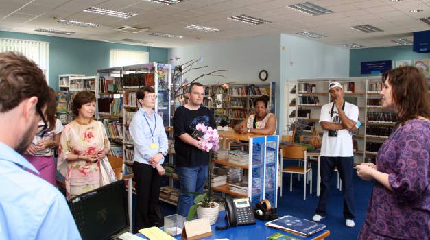 Sudionici LIDA-e 2012. u posjetu Gradskoj knjižnici Zadar