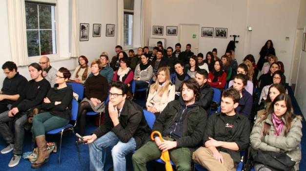 Zašto žene rade više, a zarađuju manje?