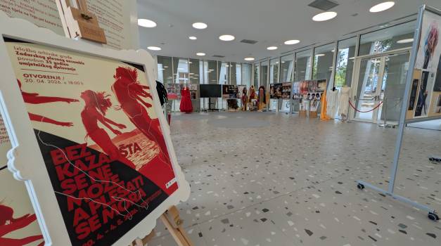 Bez kazalista se ne moze, a plesati se mora