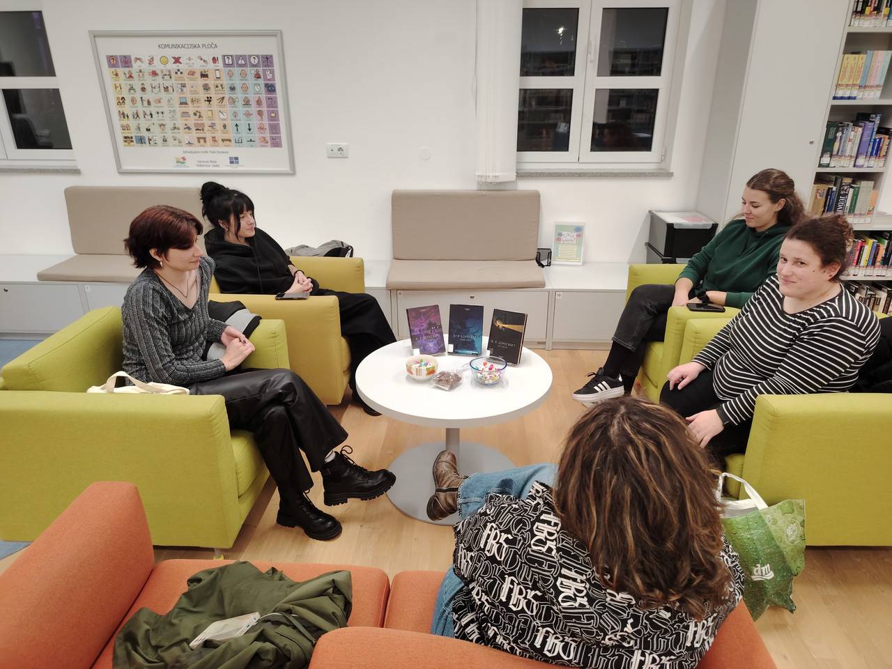 Klub čitatelja - S one strane ogledala