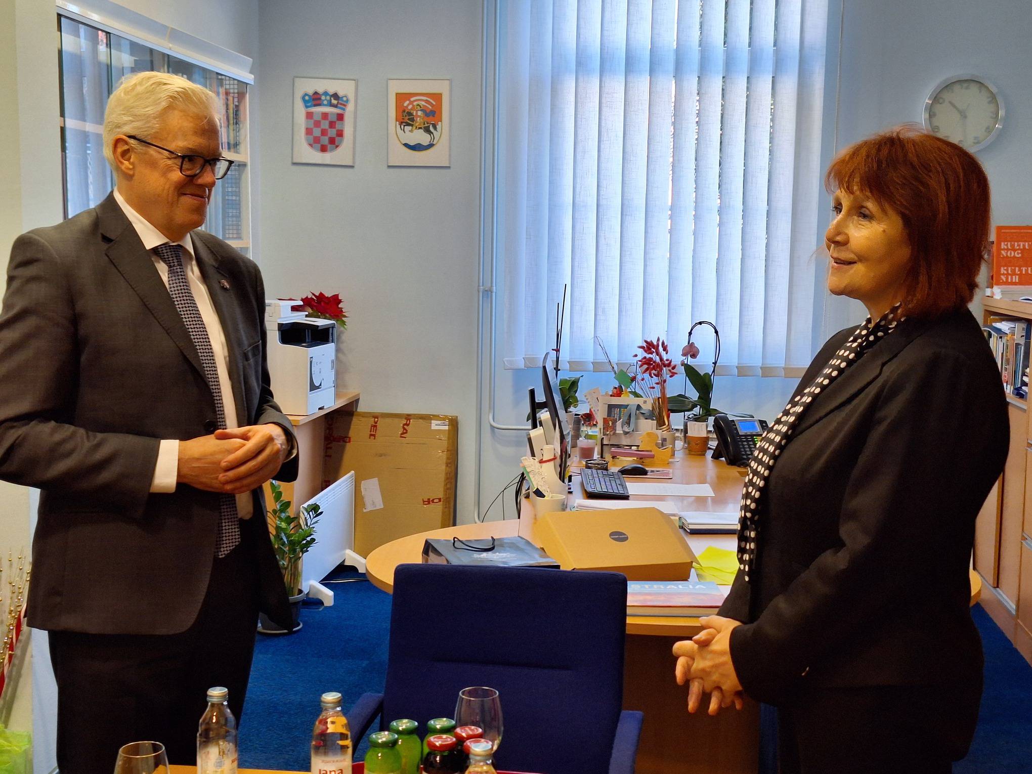 Veleposlanik Australije u posjetu Knjižnici