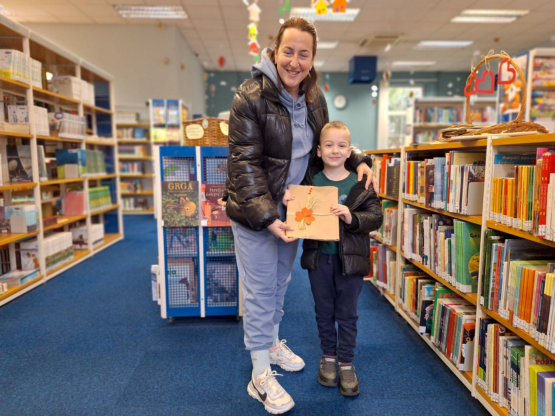 Spoj naslijepo s knjigom