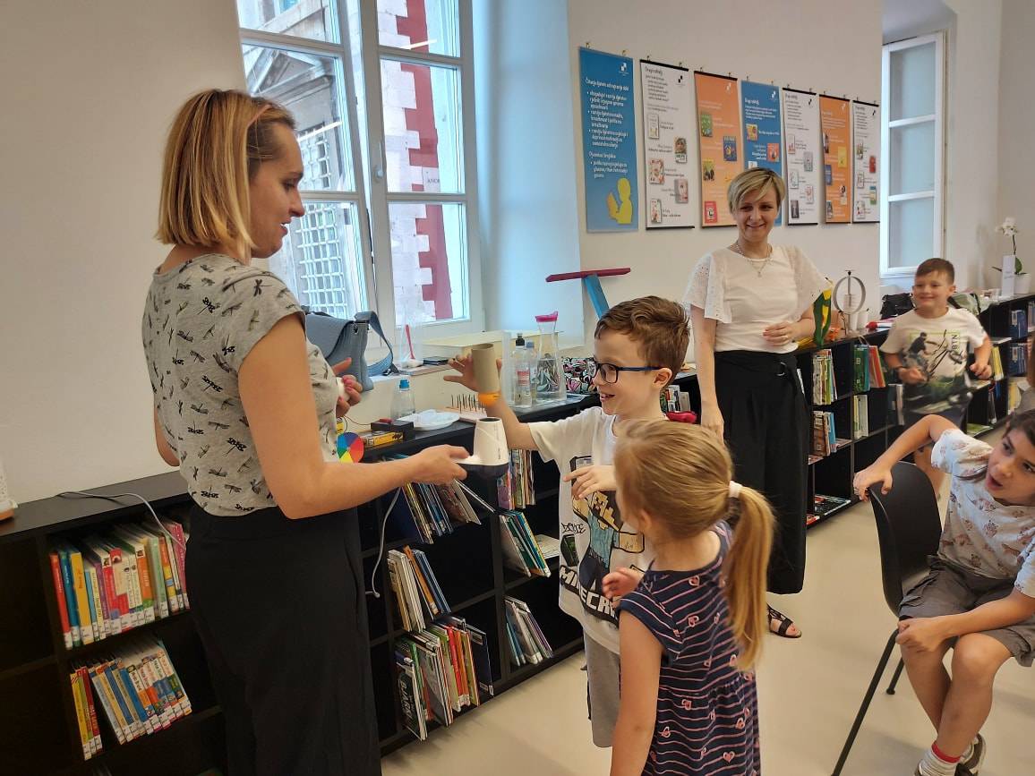 Mali znanstvenici u Ogranku Grad Mali znanstvenici u Ogranku Grad