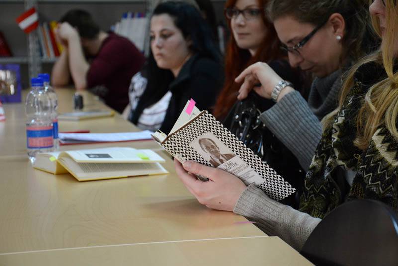 Ein Spaziergang durch ili Šetnja Austrijom, čitanje ulomaka putopisnih djela austrijskih pisaca na njemačkom jeziku 