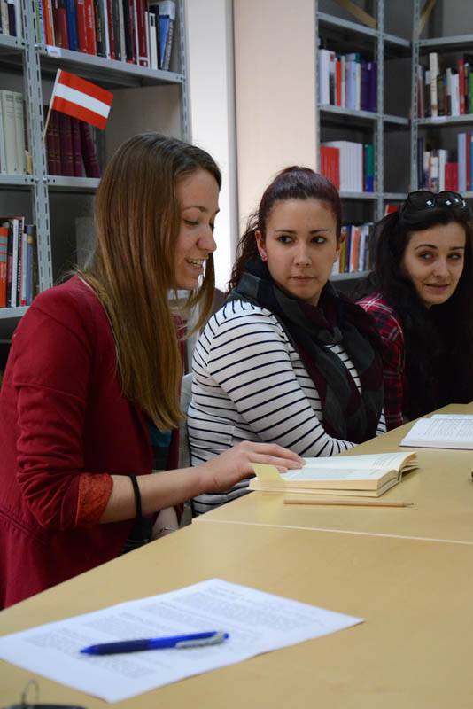 Ein Spaziergang durch ili Šetnja Austrijom, čitanje ulomaka putopisnih djela austrijskih pisaca na njemačkom jeziku 