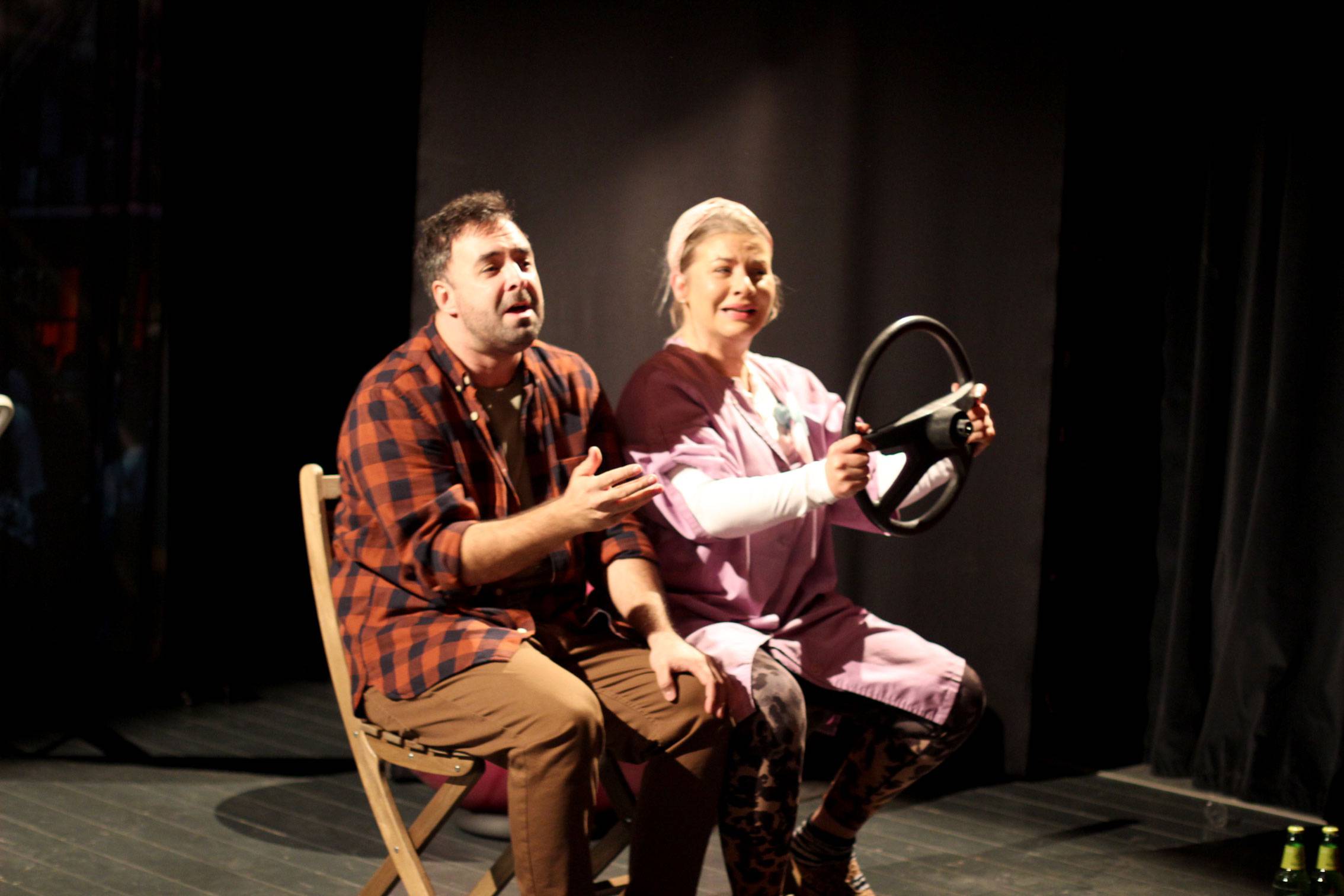 Predstava „Ja, trudnica“ - Kerekesh Teatar Predstava „Ja, trudnica“ - Kerekesh Teatar