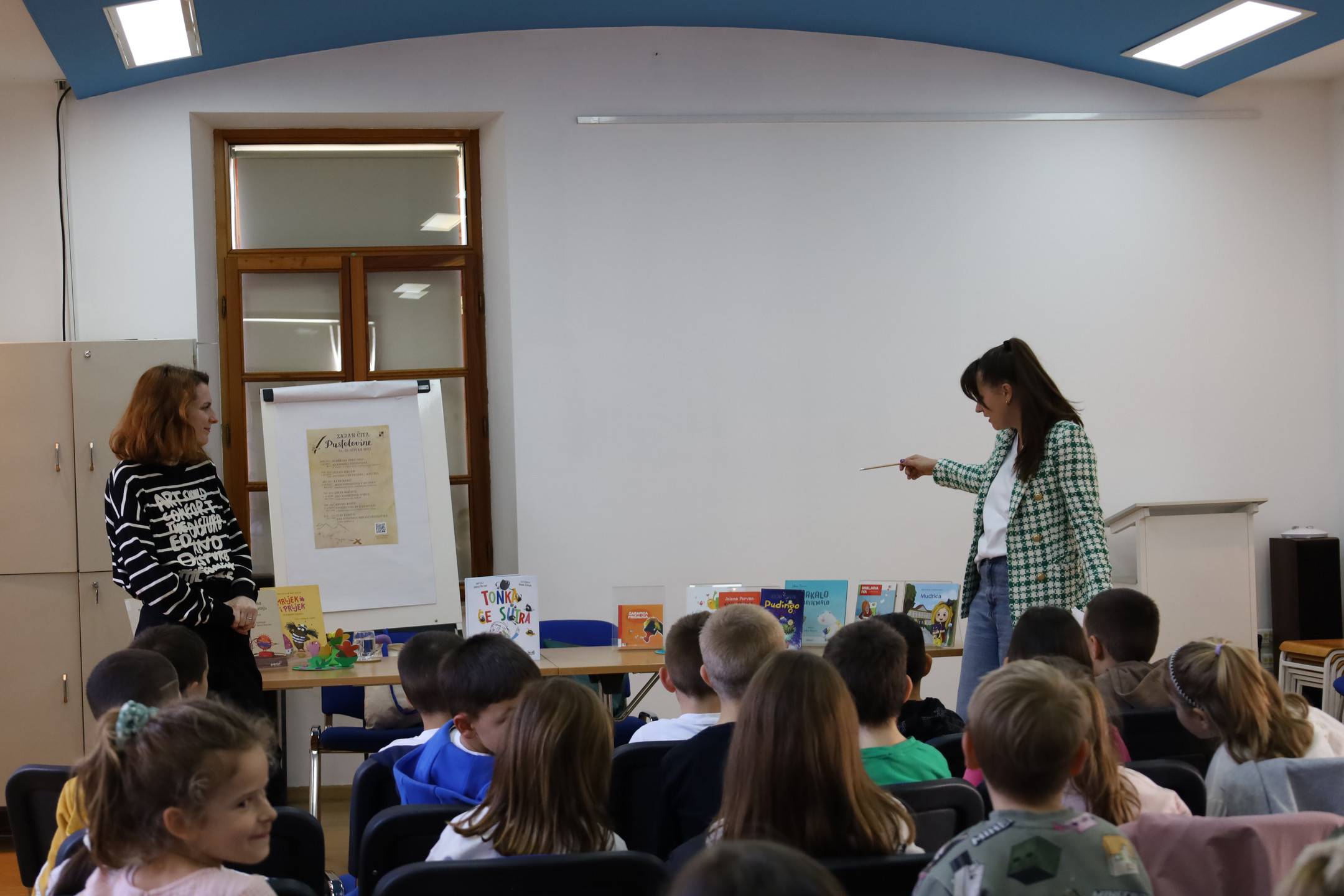 Zadar čita 2025. - Jelena Pervan Zadar čita 2025. - Jelena Pervan