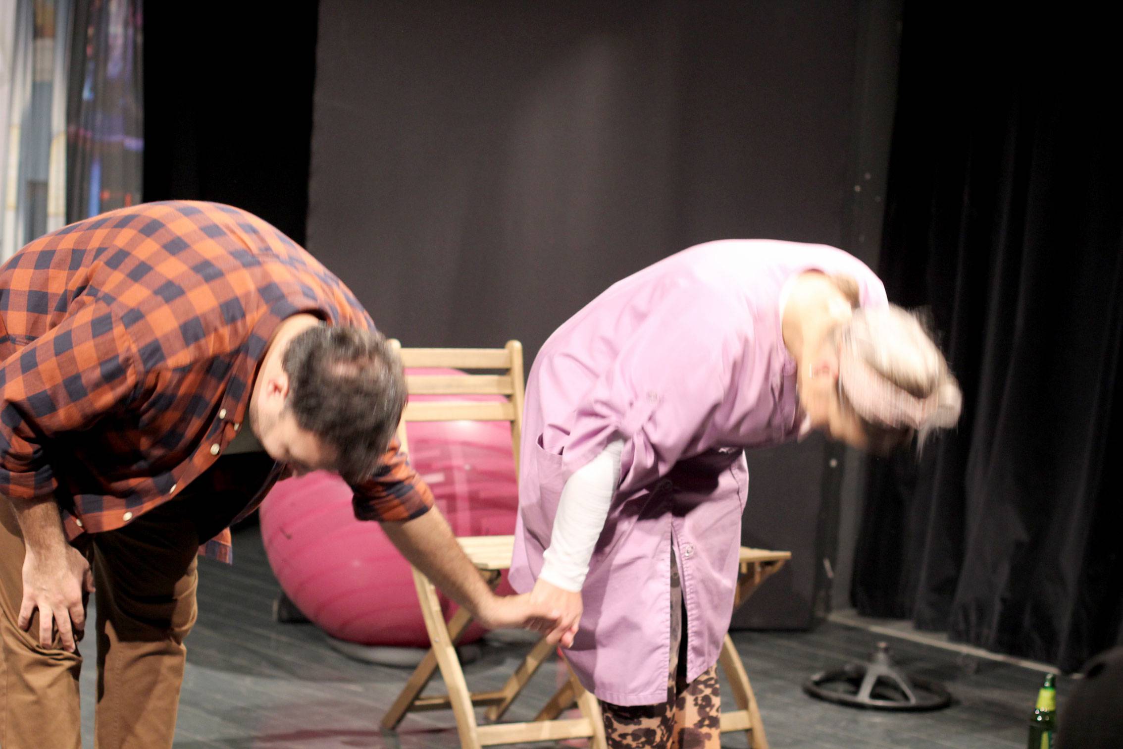 Predstava „Ja, trudnica“ - Kerekesh Teatar Predstava „Ja, trudnica“ - Kerekesh Teatar