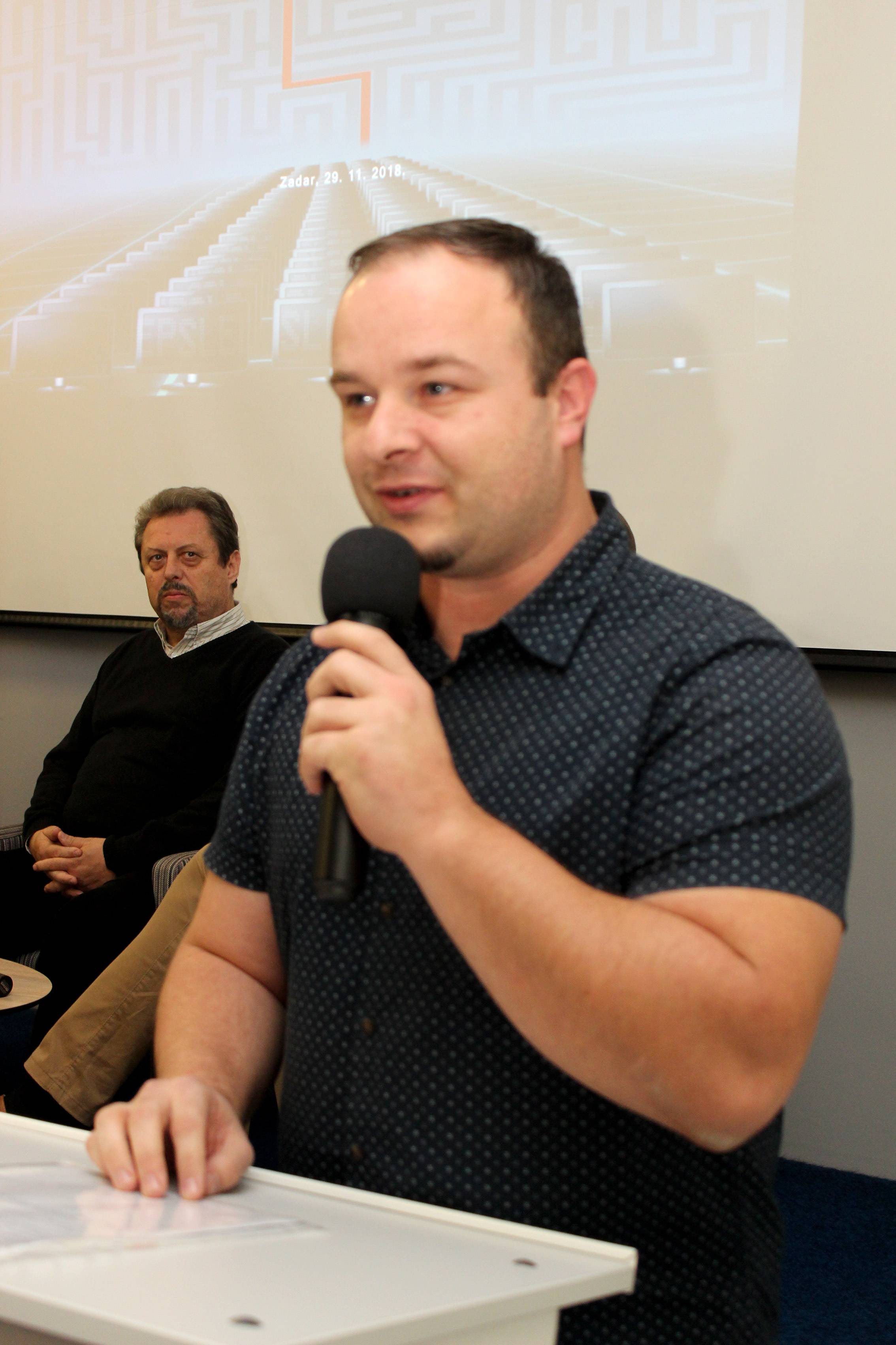 Noam Chomsky i kritika suvremenih mas medija