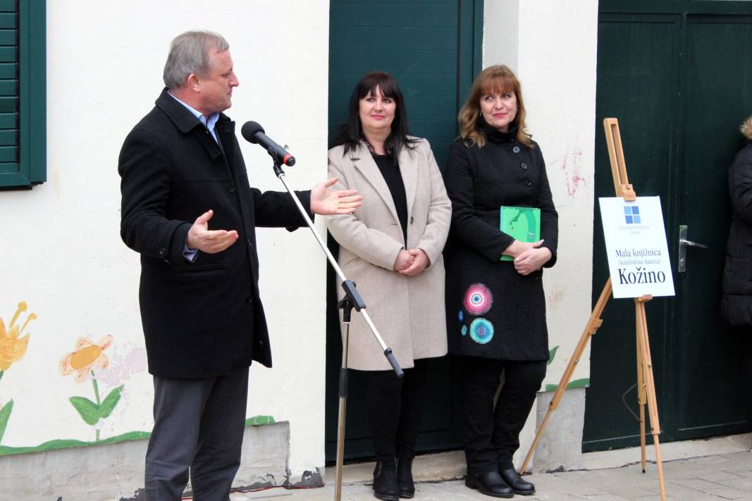 Otvorena mala knjižnica u Kožinu