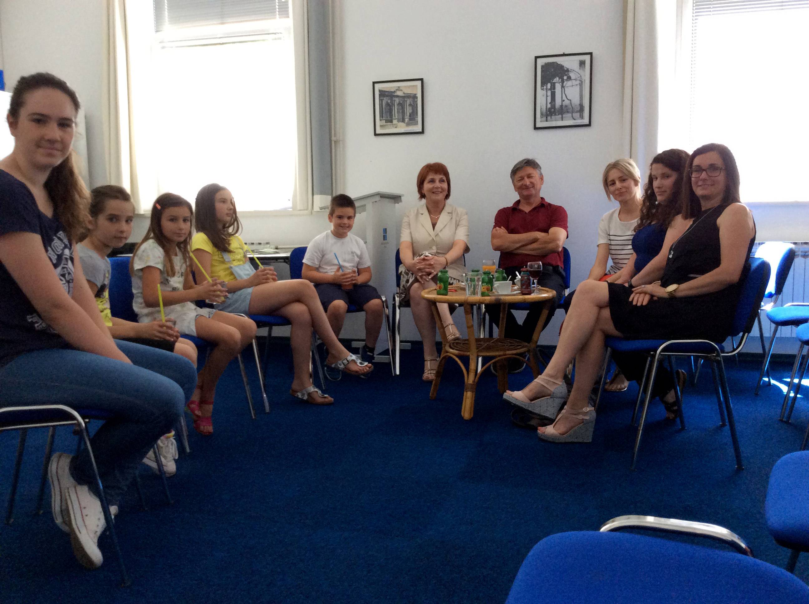 Druženje članova klubova čitatelja Ogranka Bili brig Druženje članova klubova čitatelja Ogranka Bili brig