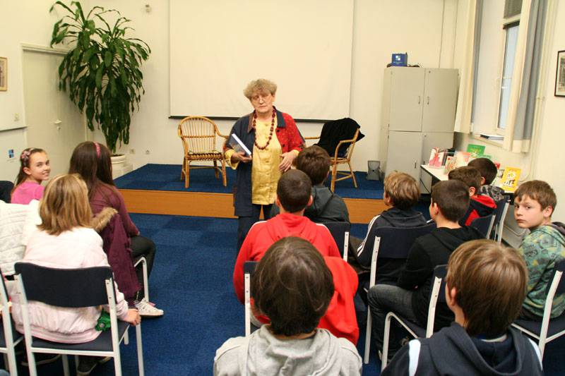 Književni susret s Nadom Mihoković-Kumrić