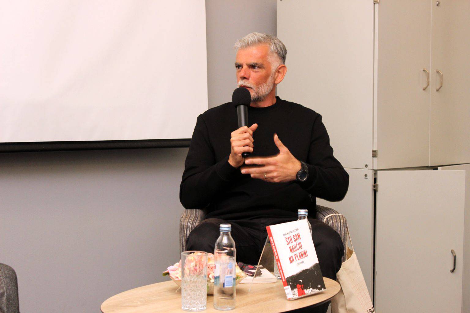 Milan Majerović-Stilinović u Gradskoj knjižnici Zadar