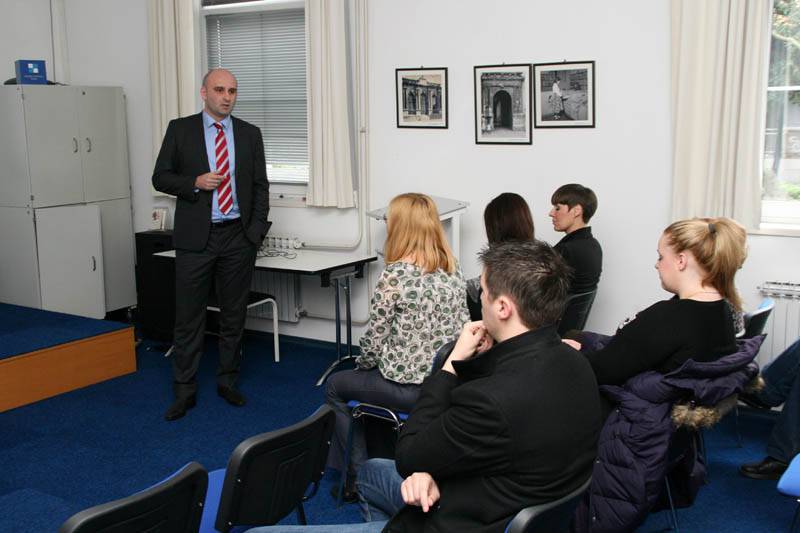 Internet oglašavanje