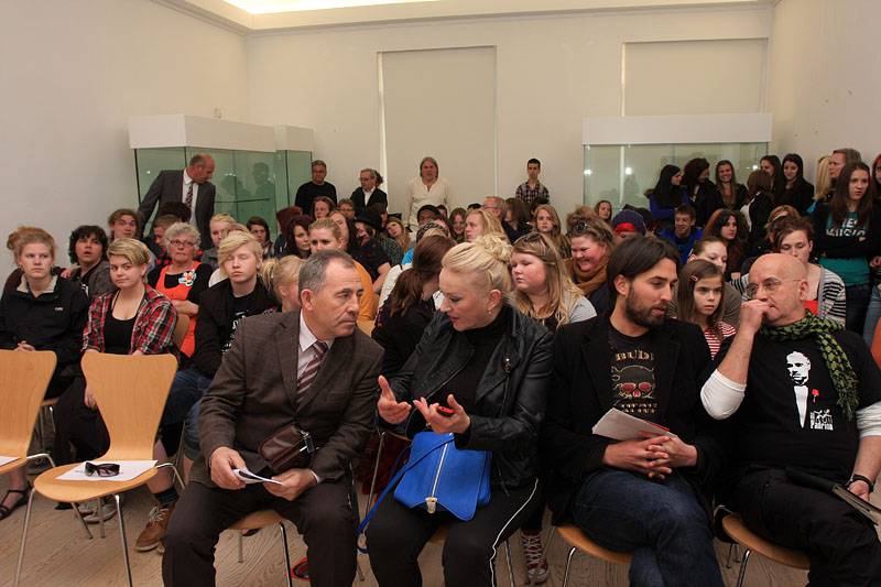 Zadar čita: Predstava Iznad oblaka