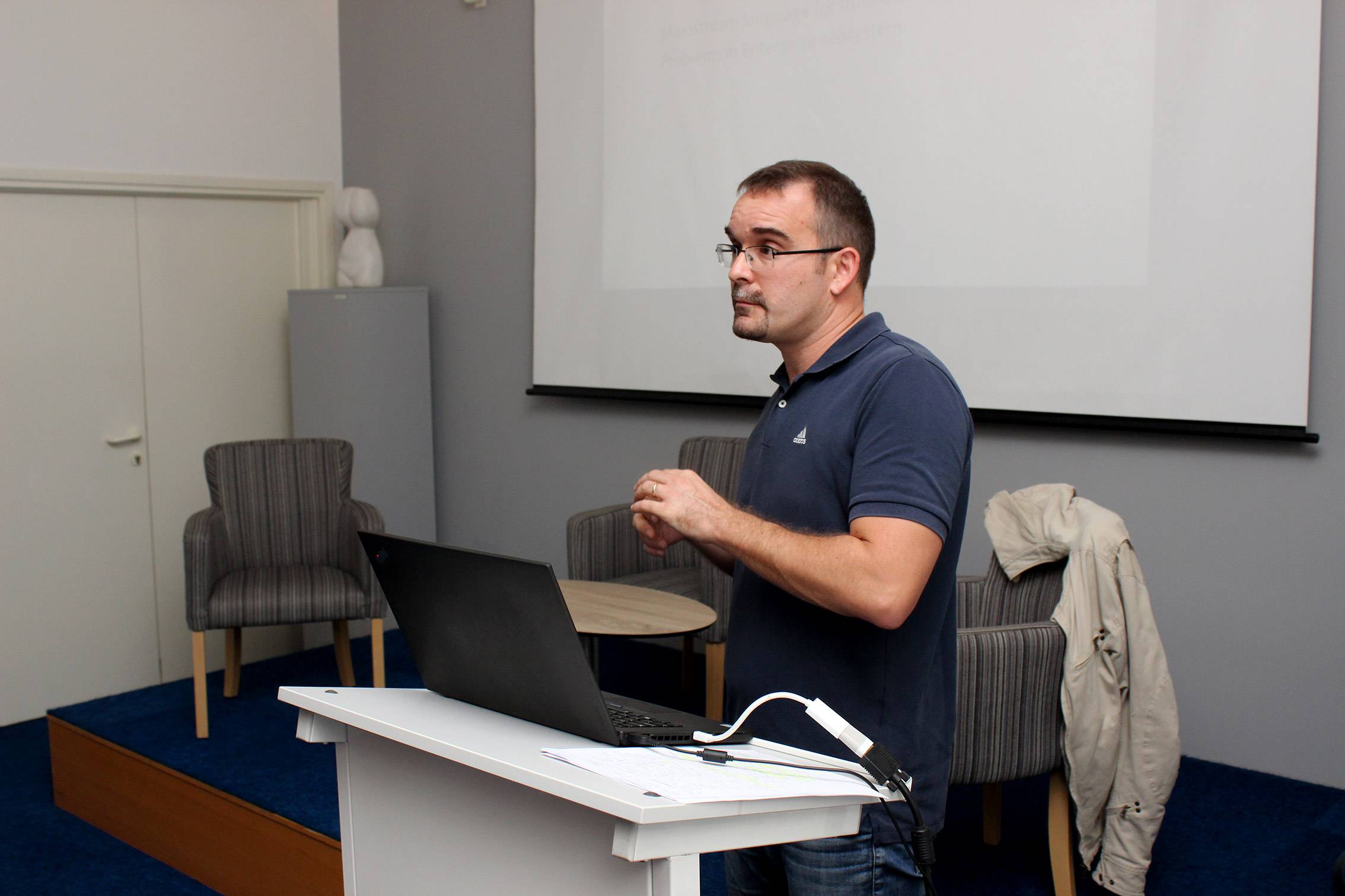 JavaSript i TypeScript