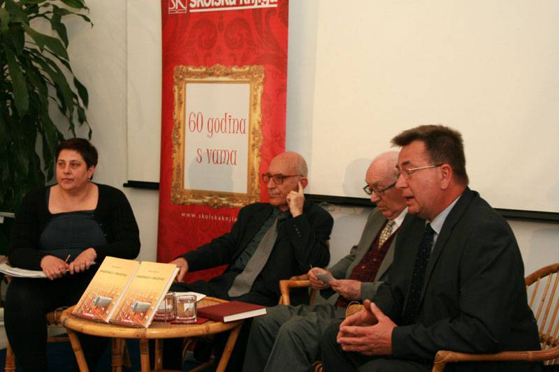 Knjižnica i društvo, Josip Stipanov