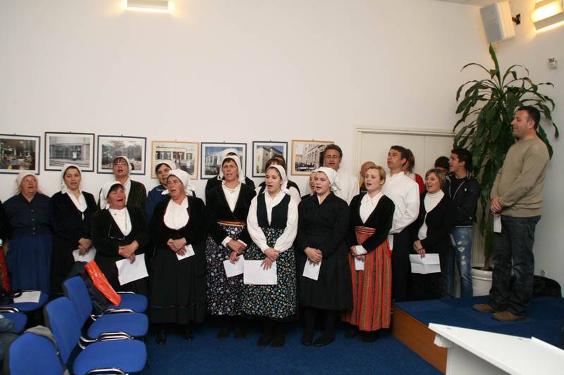 Otvorenje izložbe Udruge Posedarje moje