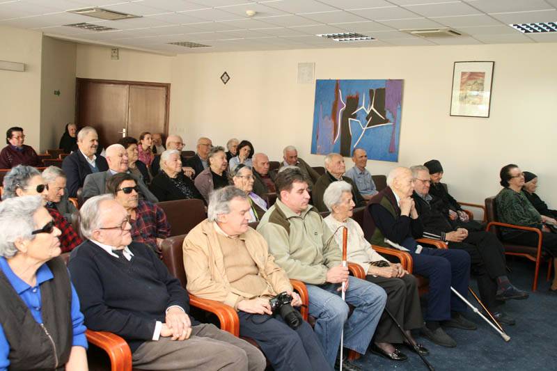 Čitanje priča štićenicima doma