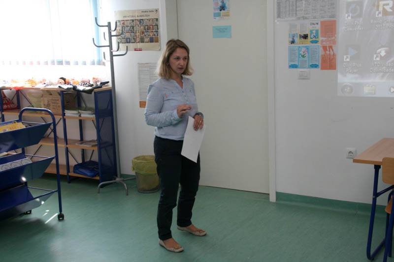 Likovnost i književnost: radionica crtanja portreta s likovnim umjetnikom Valentinom Radmanom