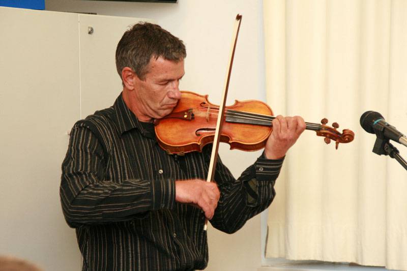 Predstavljanje zbirke pjesama "Svjedok istine na stazi samoće" autora Ive Peroša