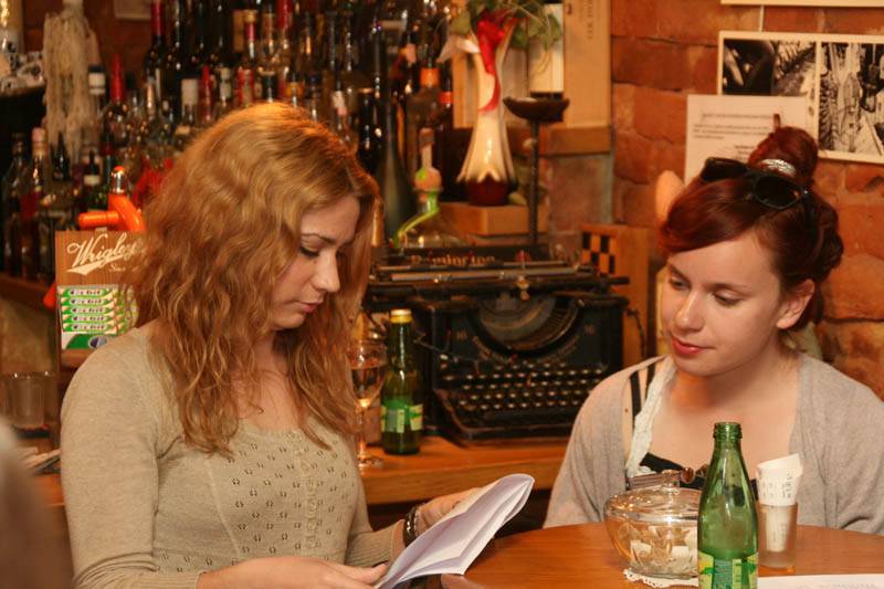 Književna večer studenata informacijskih znanosti: studenti Antonela Bokan  i Marko Silov