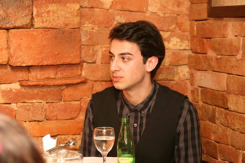 Književna večer studenata informacijskih znanosti: studenti Antonela Bokan  i Marko Silov