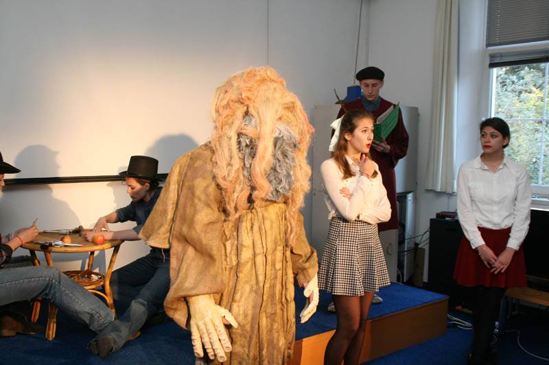 Igrokaz Od stanice do stranice