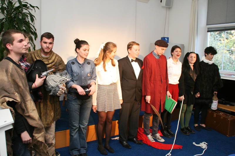 Igrokaz Od stanice do stranice