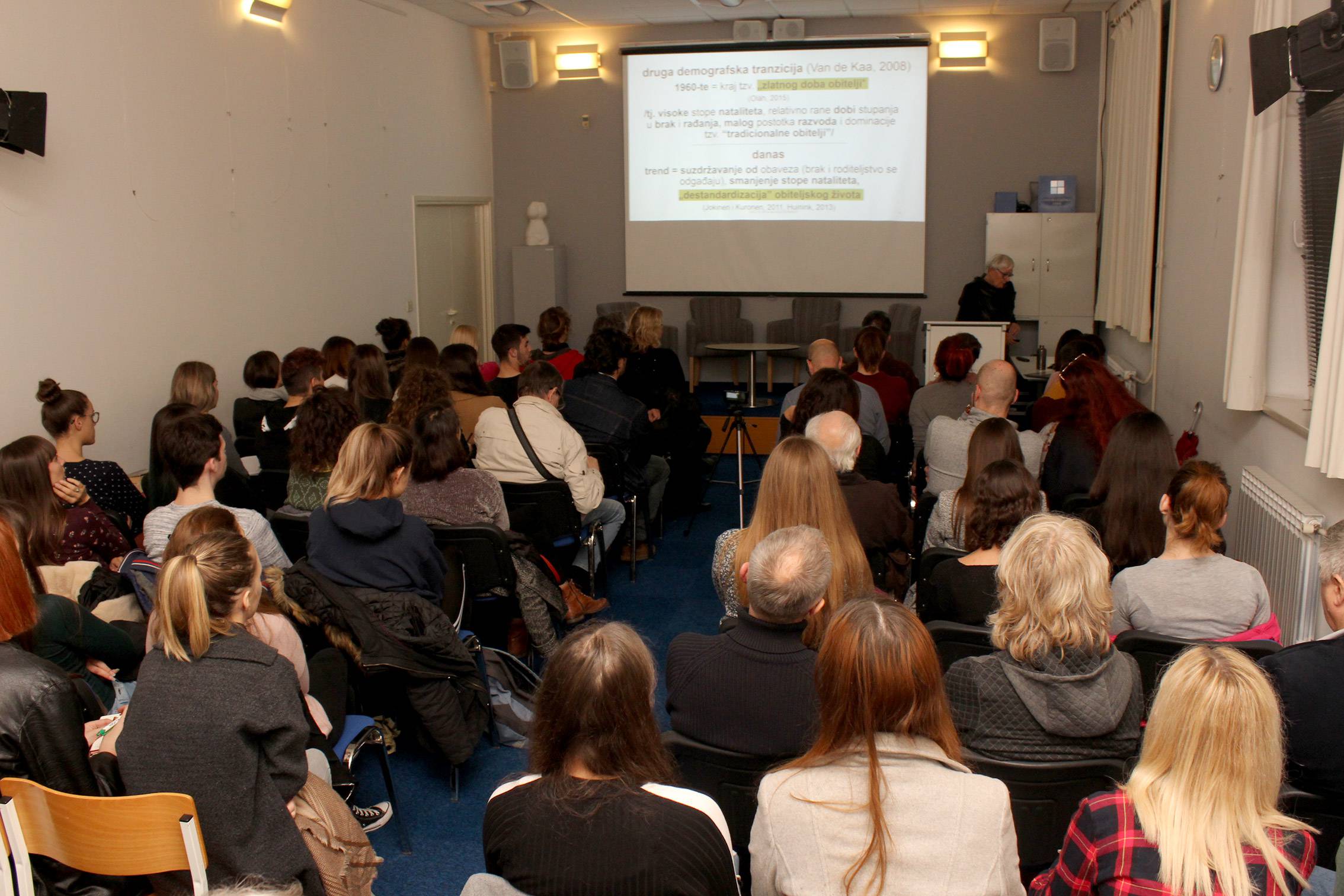 Inga Tomić-Koludrović: Rodne uloge u obitelji: pomak prema modernosti?