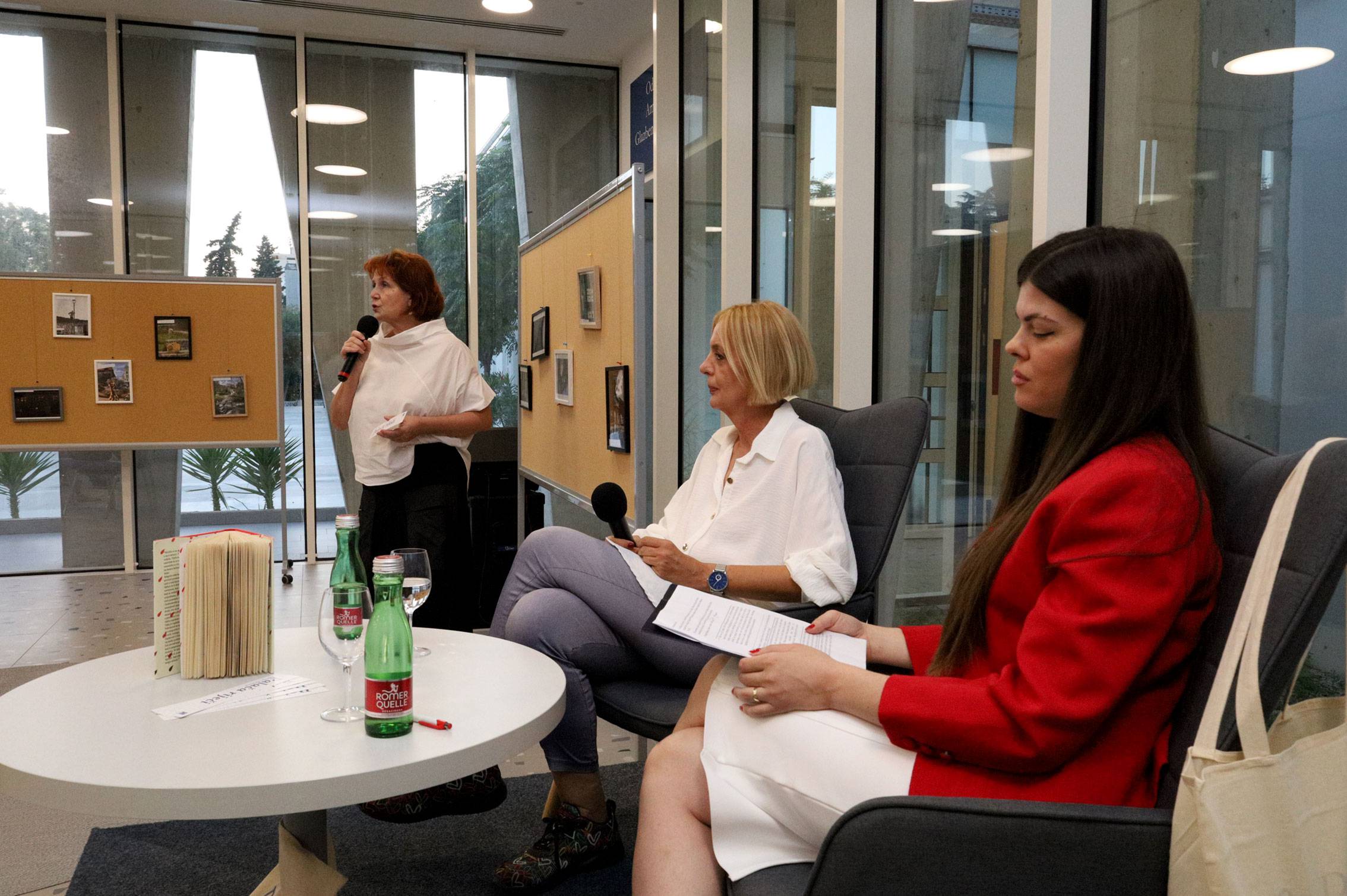 Palača riječi: Marina Vujčić