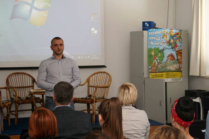 Hrvatska volontira: predstavljanje volonterskih aktivnosti zadarskih srednjih škola