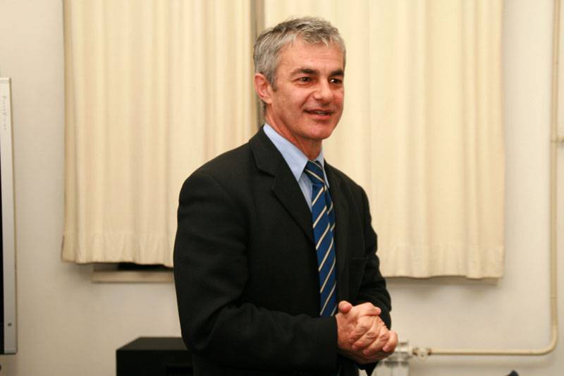 Predstavljanje zbirke pjesama "Suncazapad" autora Roberta Špralje