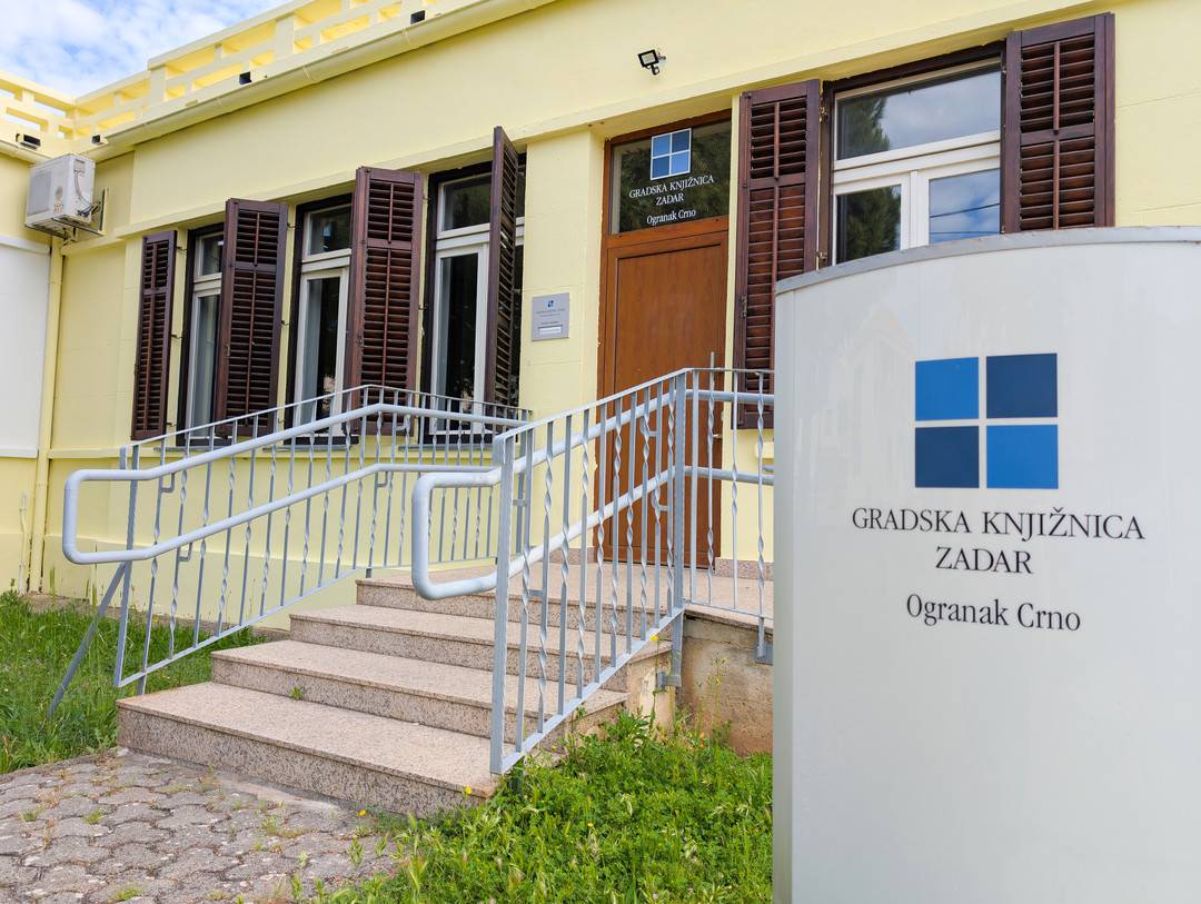 Ogranak Crno kroz nekoliko fotografija