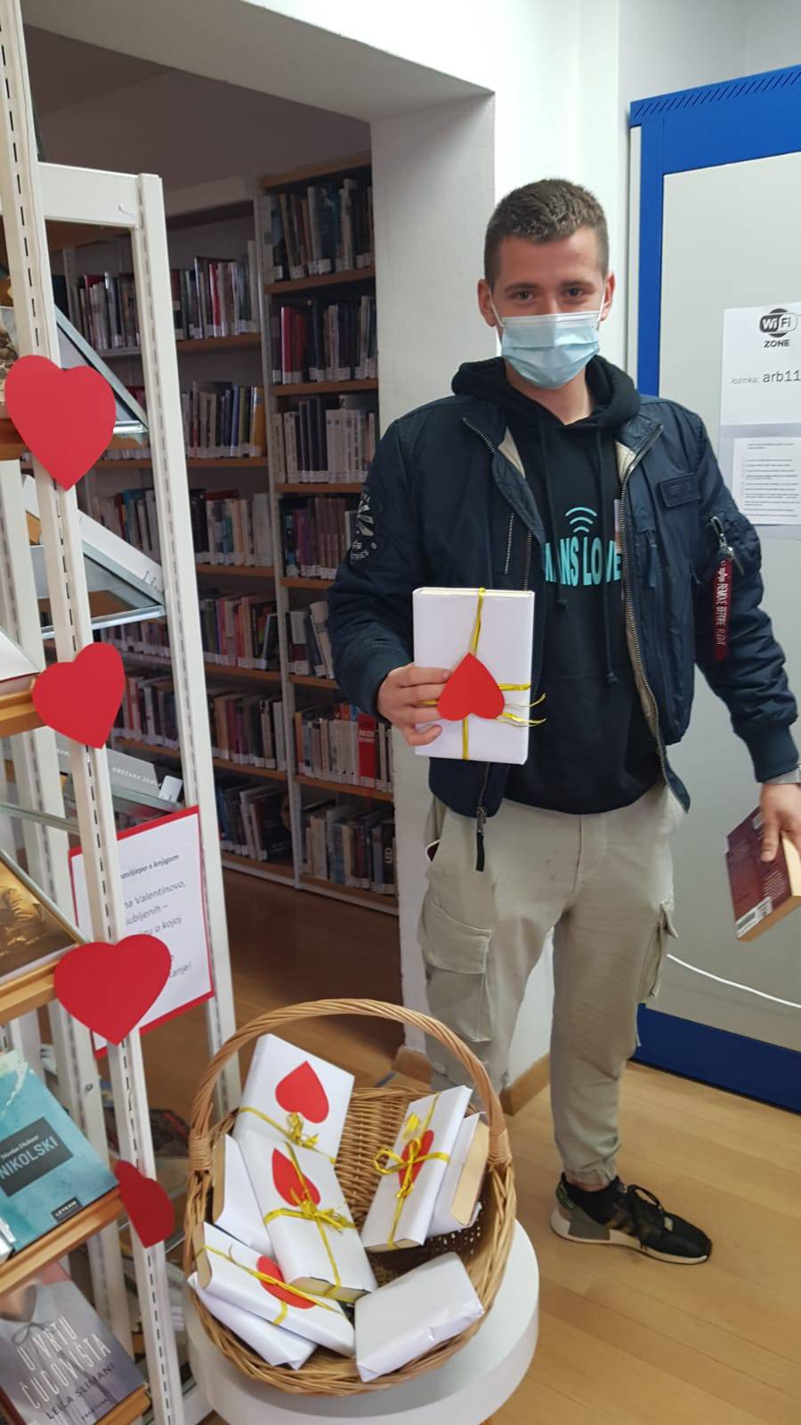 Spoj naslijepo s knjigom