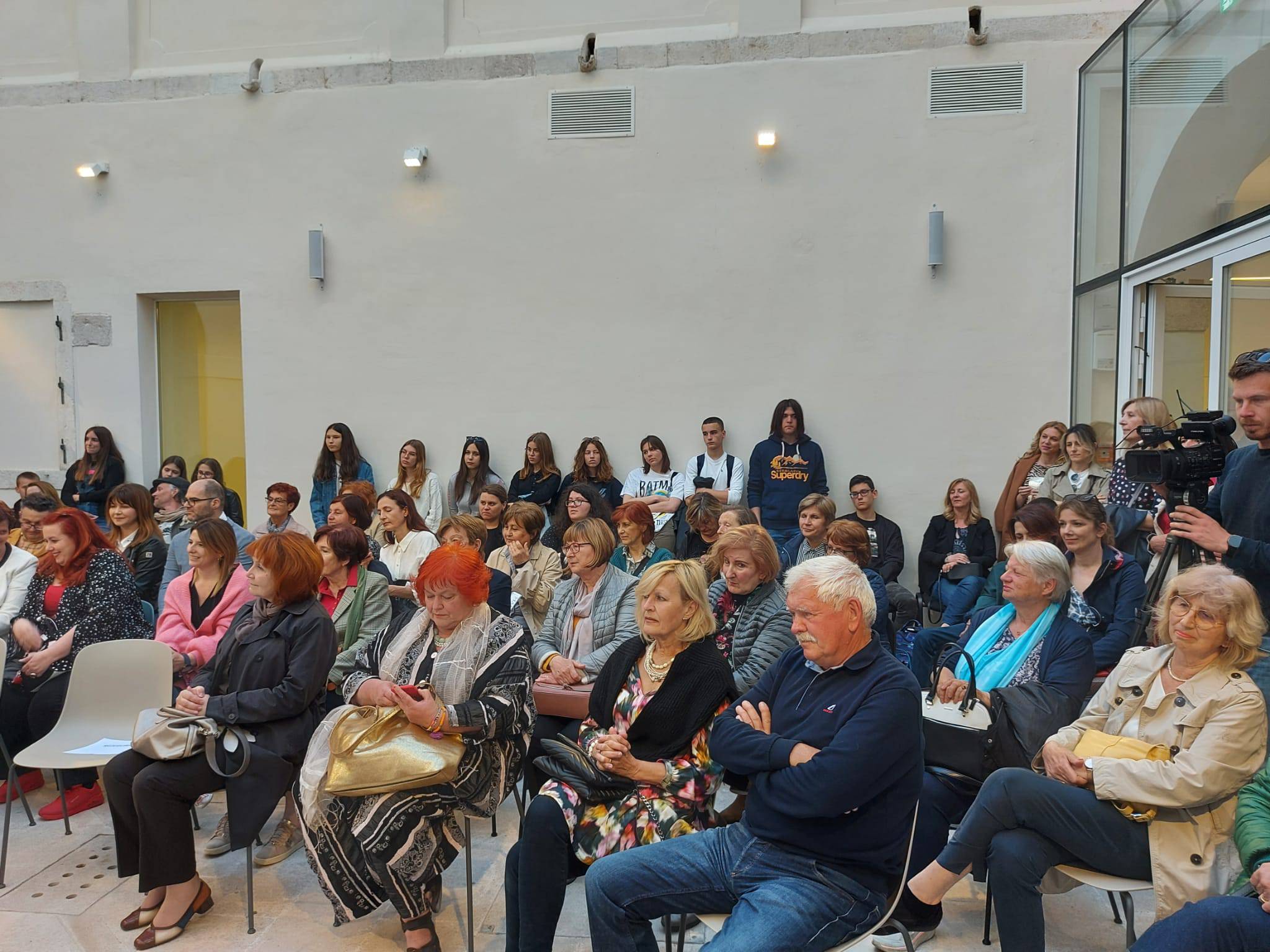 O književnosti: Julijana Matanović i Pavao Pavličić