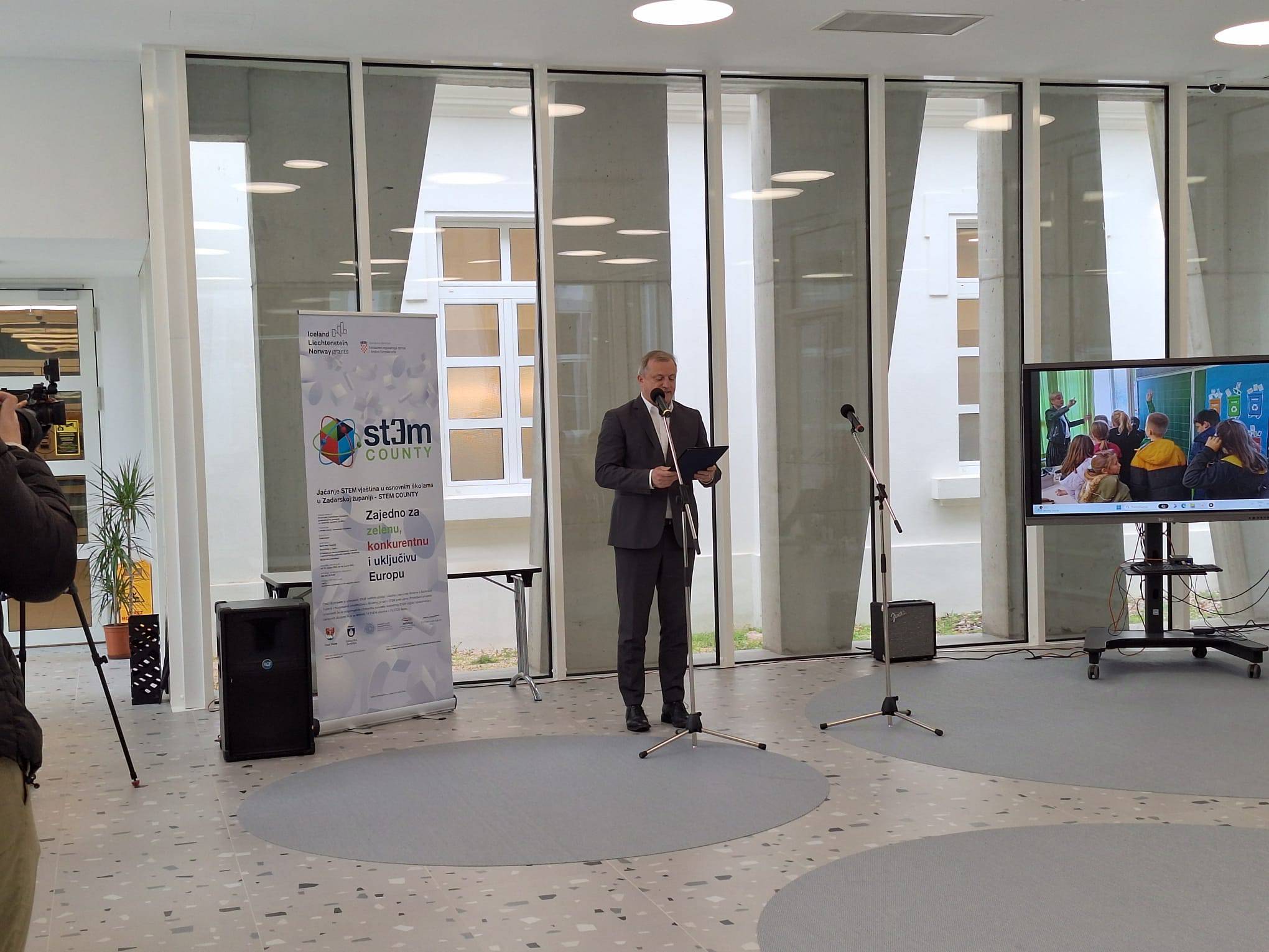 STEM tjedan - aktivnosti, programi, radionice... STEM tjedan - aktivnosti, programi, radionice...