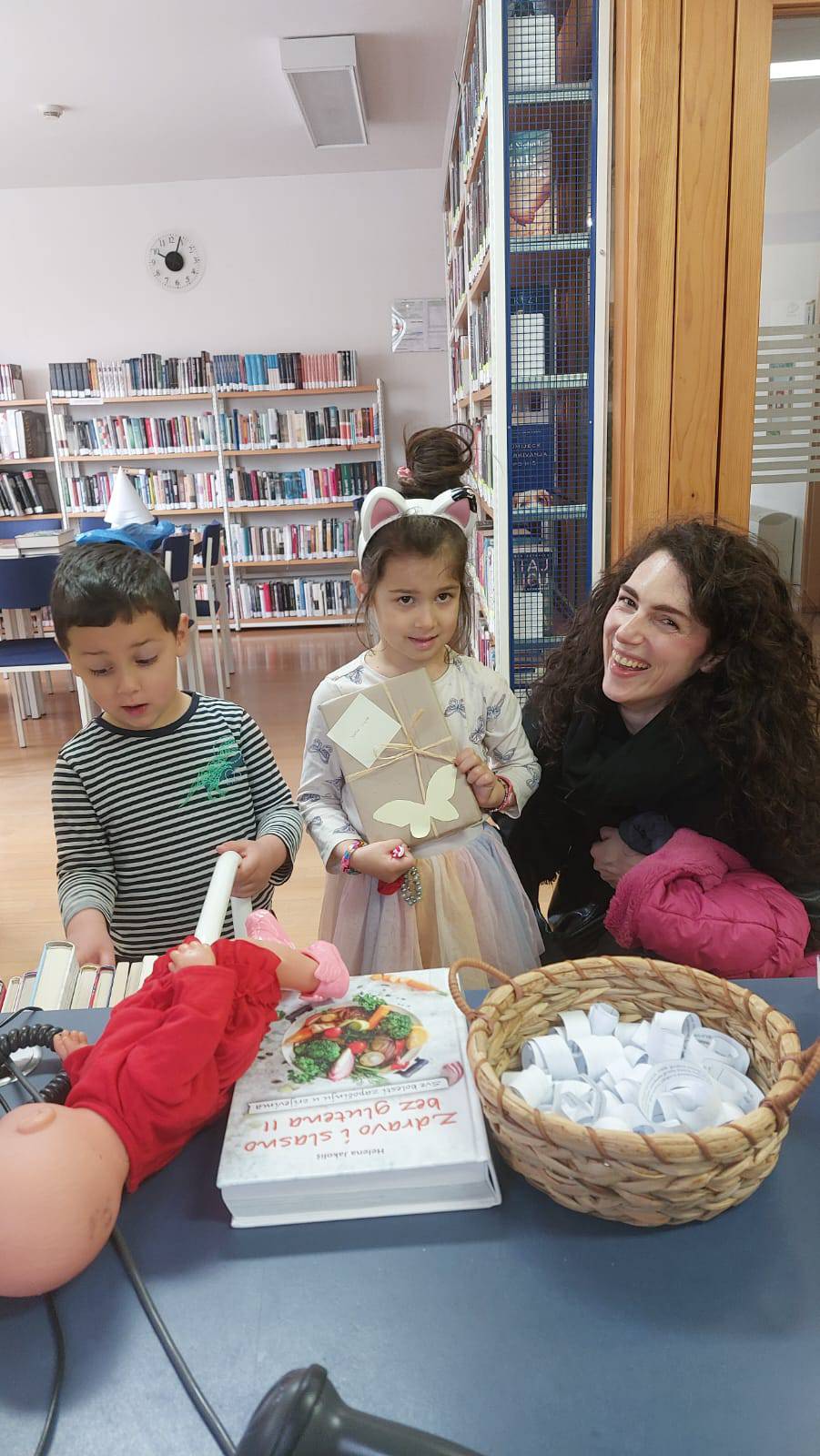 Dan Knjižnice 2025. - Nagradna pitanja Dan Knjižnice 2025. - Nagradna pitanja