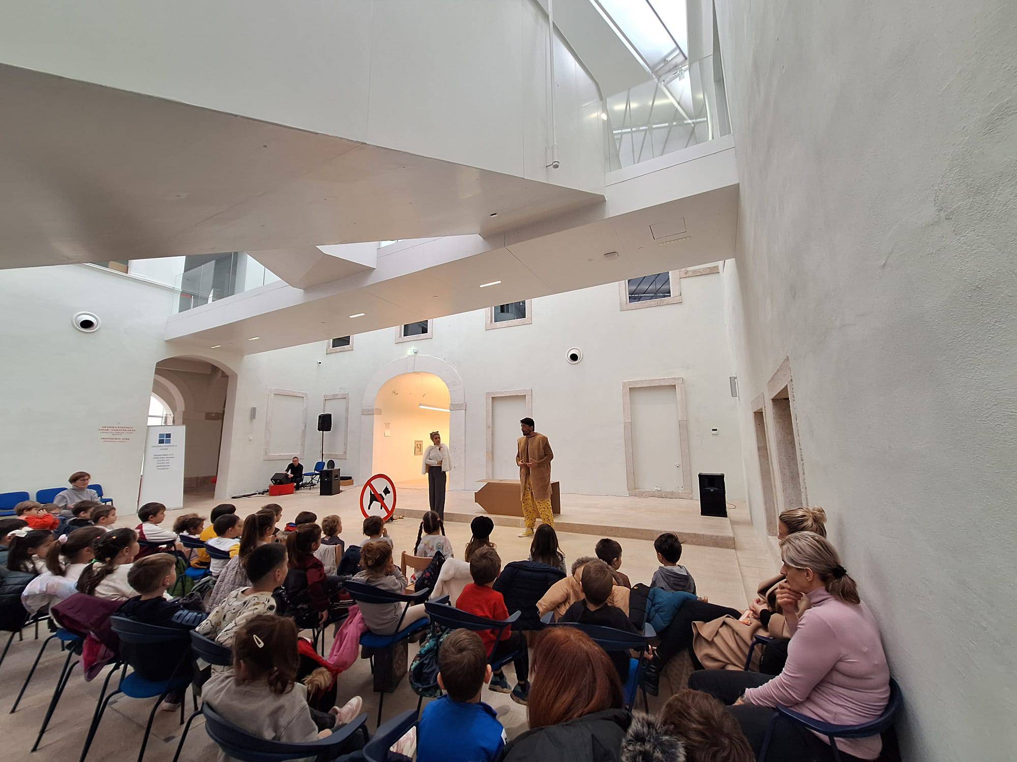 Predstava "Šapice" u Ogranku Grad