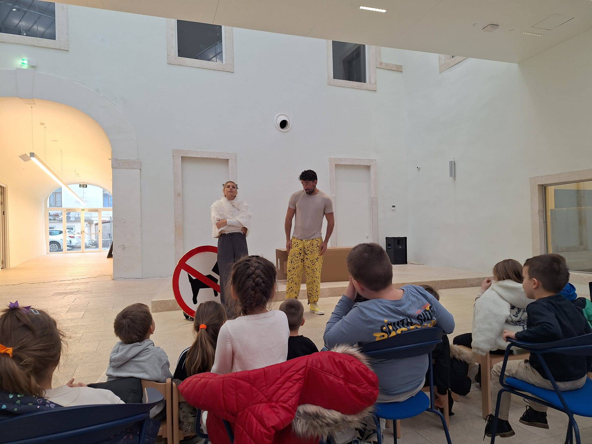 Predstava "Šapice" u Ogranku Grad