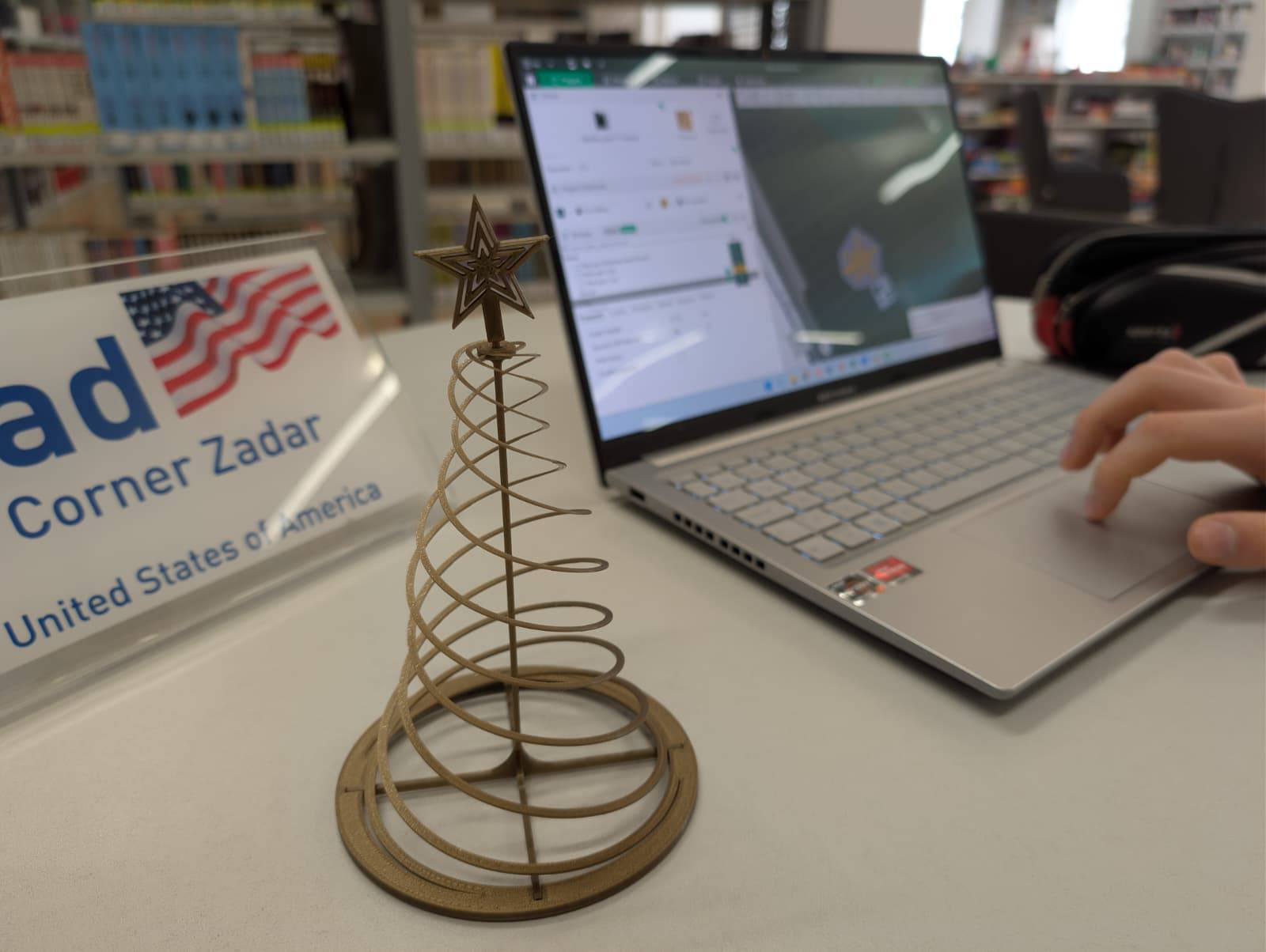 STEM božićna radionica: Generator - 3D printer STEM božićna radionica: Generator - 3D printer