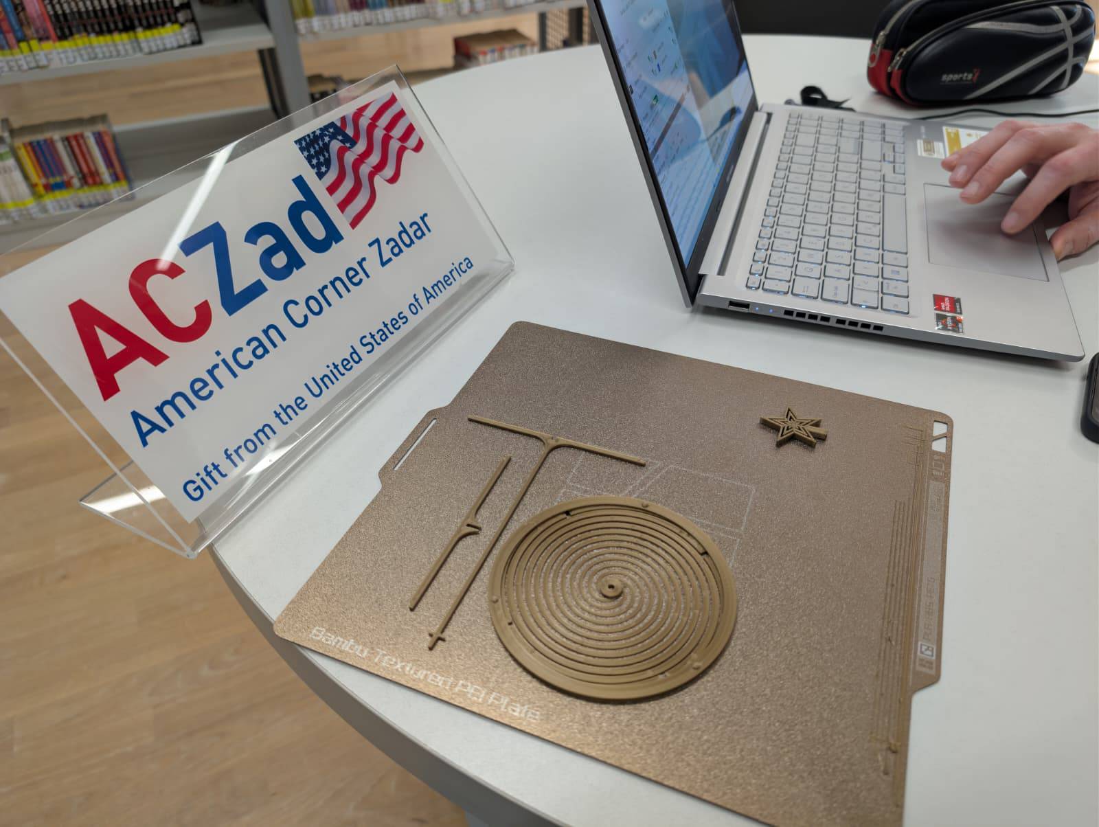 STEM božićna radionica: Generator - 3D printer STEM božićna radionica: Generator - 3D printer